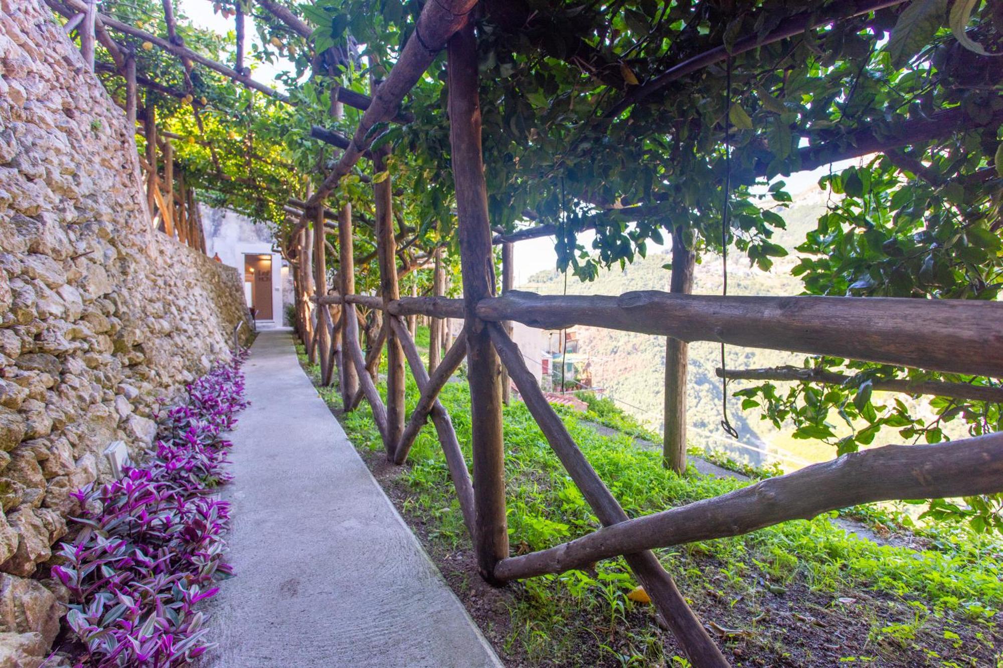 Poggio Angelarosa: Lemon Garden Stay&Relax สกาลา ภายนอก รูปภาพ